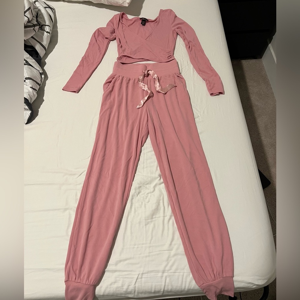 Victoria’s Secret Pink Lounge Set
